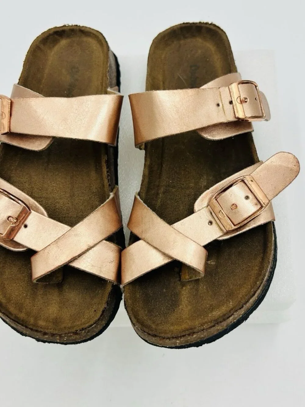 Outwoods Kids Sandals Toe-Loop Buckle Flats Sz 13 Metallic Bronze Cork Sole